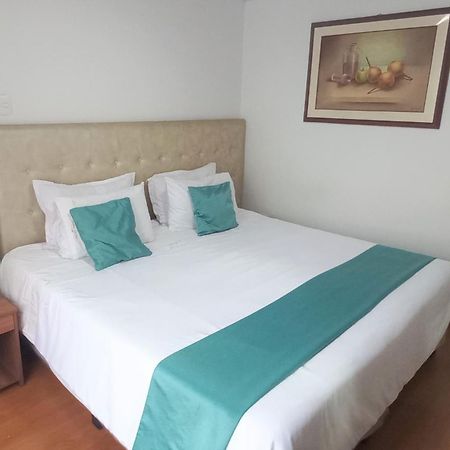 Hotel En Bogota - Fontana Di Trevi Екстериор снимка
