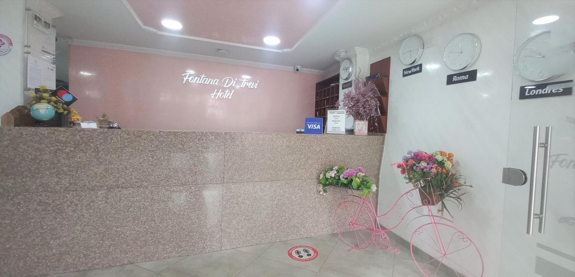 Hotel En Bogota - Fontana Di Trevi Екстериор снимка